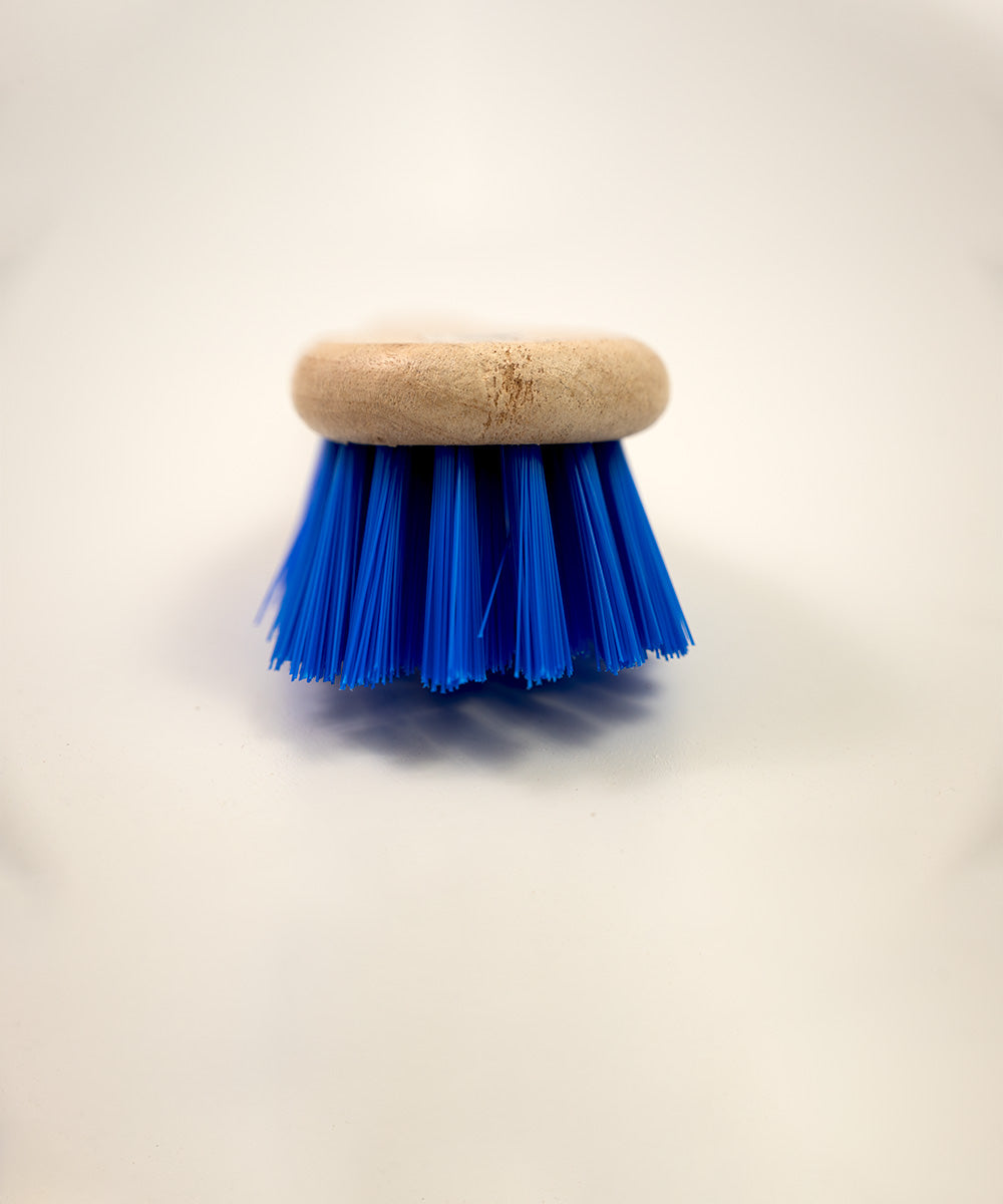 Traditional Wooden Bucket & Hoof Brush - Medium Stiff